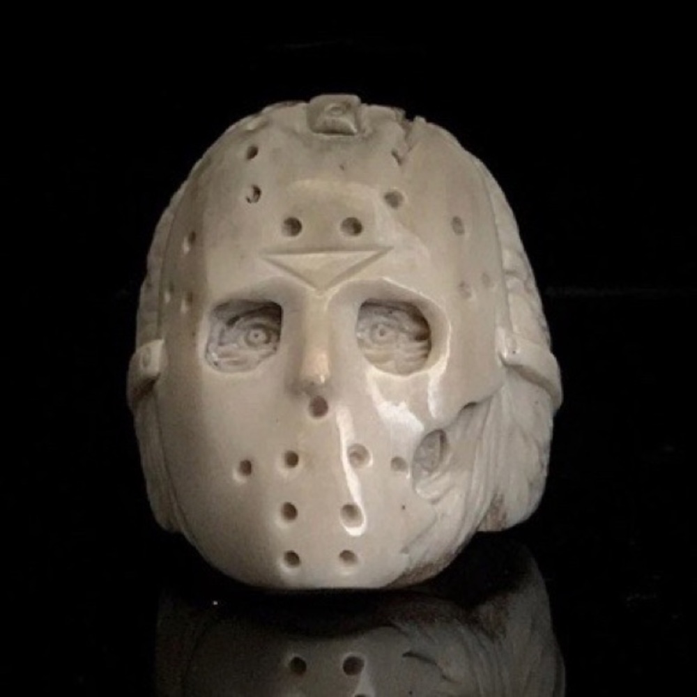 Ossua Et Accromata Jason voorhees Bone Carved Ring